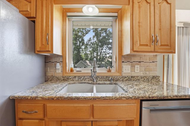 38249 Everton Avenue, North Branch, MN 55056