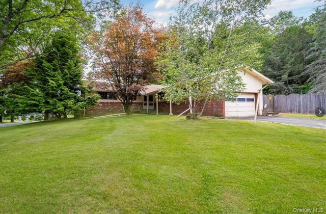 36 Lakeland Drive, South Fallsburg, NY 12779