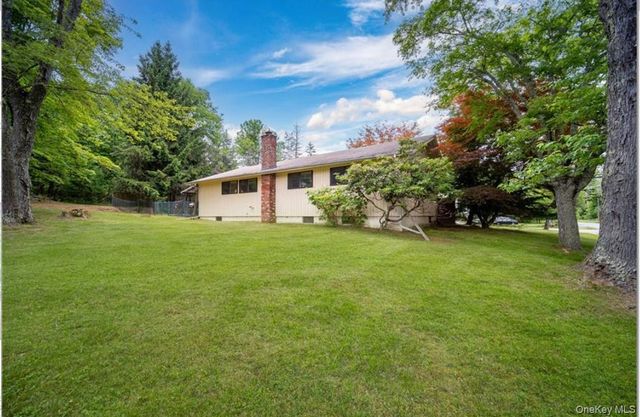 36 Lakeland Drive, South Fallsburg, NY 12779