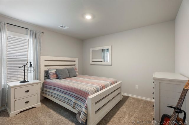 6423 Goldenrod Lane, Bartlesville, OK 74006