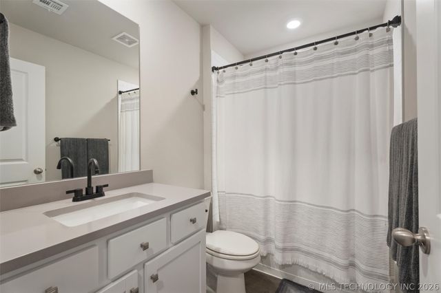 6423 Goldenrod Lane, Bartlesville, OK 74006