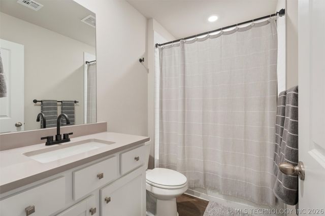 6423 Goldenrod Lane, Bartlesville, OK 74006