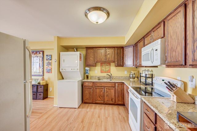 60-3 Prospect Street, Metuchen, NJ 08840