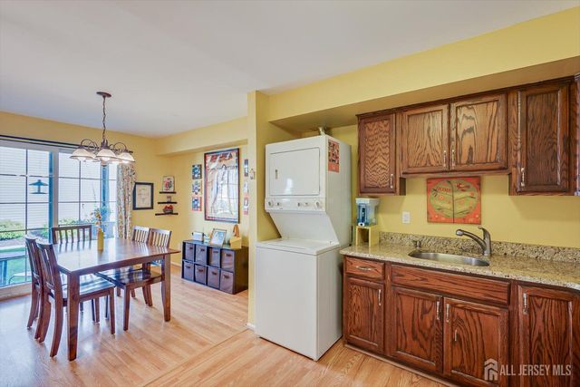 60-3 Prospect Street, Metuchen, NJ 08840
