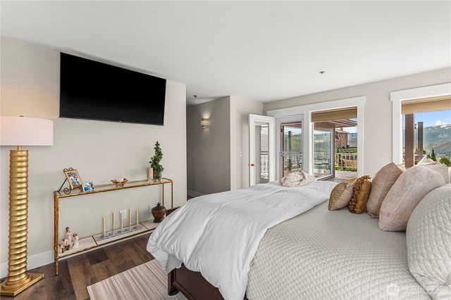 2336 Grand Avenue, East Wenatchee, WA 98802