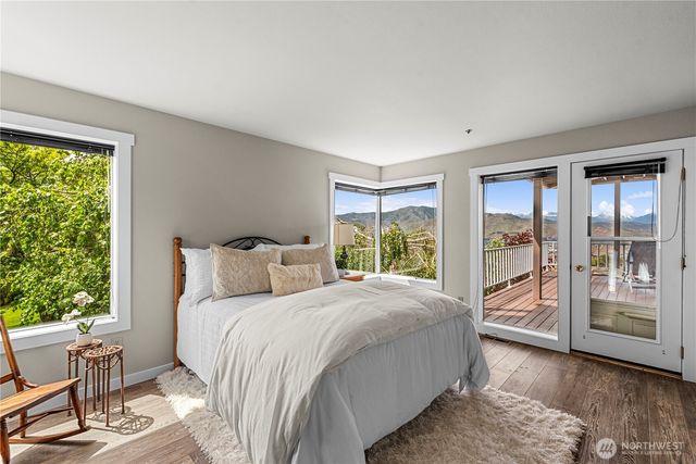 2336 Grand Avenue, East Wenatchee, WA 98802