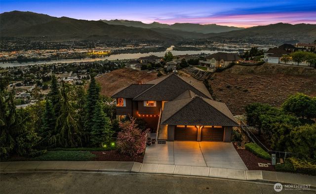 2336 Grand Avenue, East Wenatchee, WA 98802