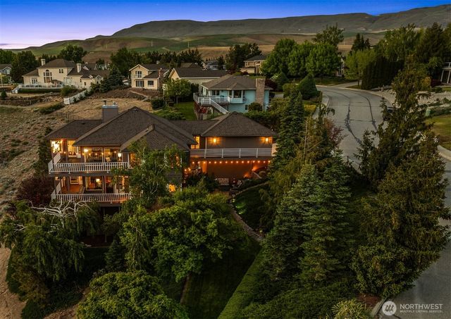 2336 Grand Avenue, East Wenatchee, WA 98802