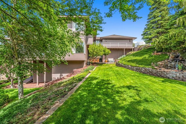 2336 Grand Avenue, East Wenatchee, WA 98802