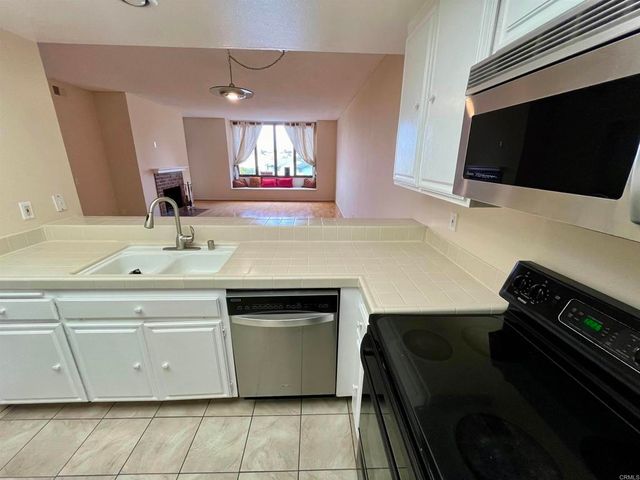 3990 Nobel Drive 204, San Diego, CA 92122