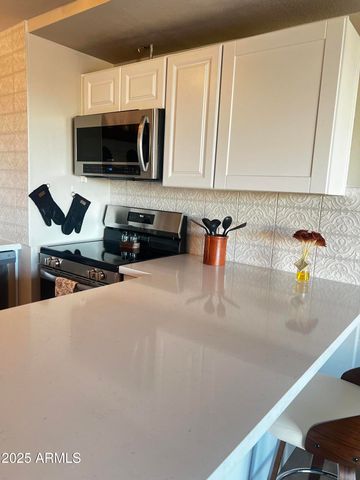 4750 N CENTRAL Avenue 14P, Phoenix, AZ 85012