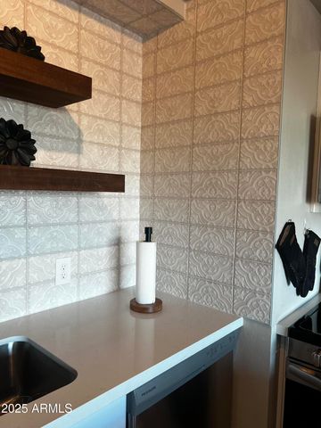 4750 N CENTRAL Avenue 14P, Phoenix, AZ 85012