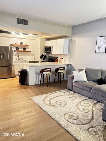 4750 N CENTRAL Avenue 14P, Phoenix, AZ 85012