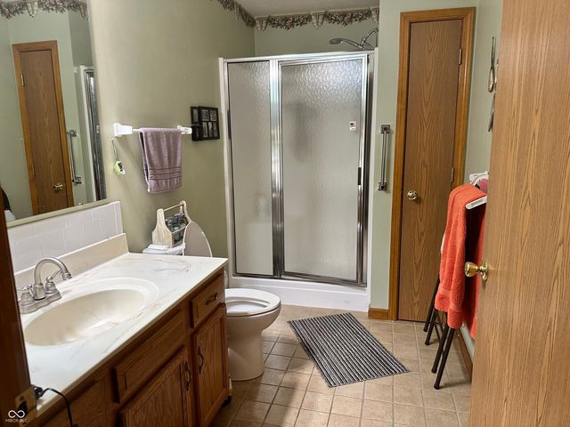 8131 Bentley Farms Place, Indianapolis, IN 46259