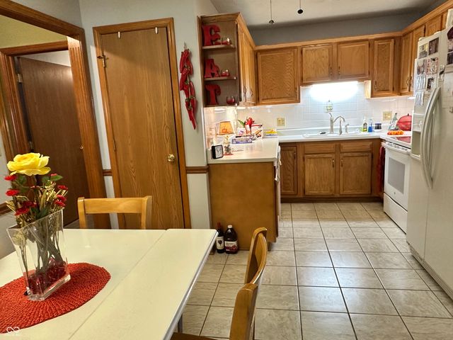 8131 Bentley Farms Place, Indianapolis, IN 46259