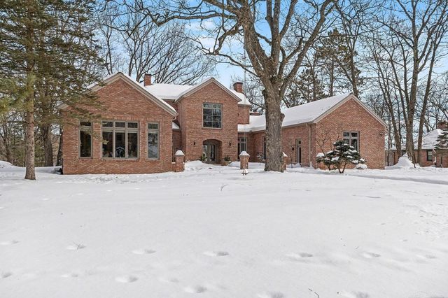 N3870 N Grand Oak Drive, Breitung Twp, MI 49801