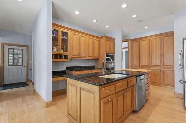 N3870 N Grand Oak Drive, Breitung Twp, MI 49801