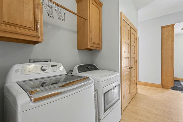 N3870 N Grand Oak Drive, Breitung Twp, MI 49801