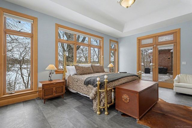 N3870 N Grand Oak Drive, Breitung Twp, MI 49801