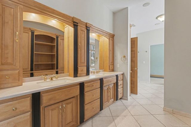 N3870 N Grand Oak Drive, Breitung Twp, MI 49801