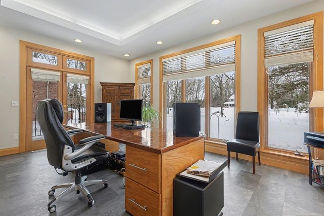 N3870 N Grand Oak Drive, Breitung Twp, MI 49801