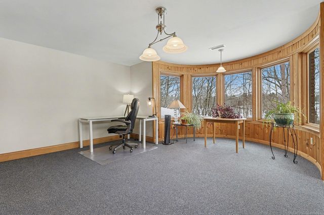 N3870 N Grand Oak Drive, Breitung Twp, MI 49801