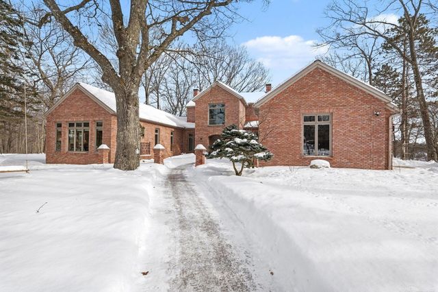 N3870 N Grand Oak Drive, Breitung Twp, MI 49801