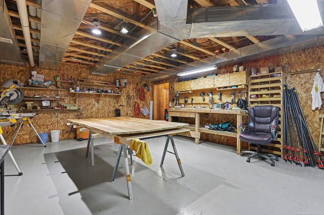 N3870 N Grand Oak Drive, Breitung Twp, MI 49801