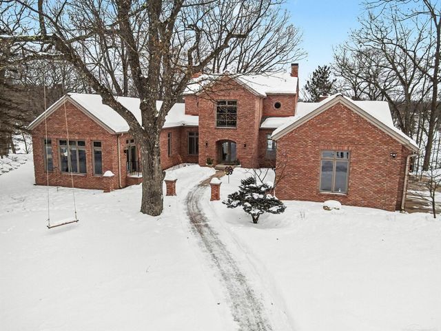 N3870 N Grand Oak Drive, Breitung Twp, MI 49801