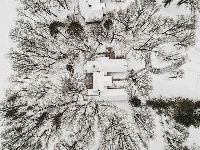 N3870 N Grand Oak Drive, Breitung Twp, MI 49801