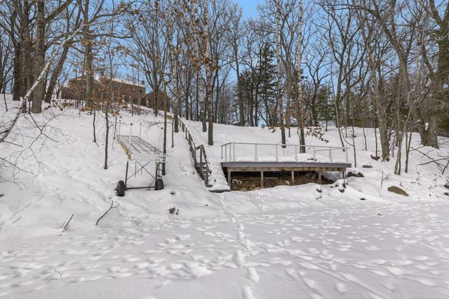 N3870 N Grand Oak Drive, Breitung Twp, MI 49801