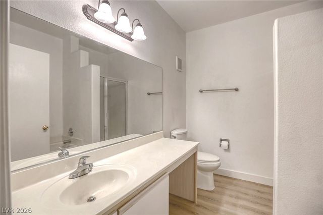 5751 East Hacienda Avenue 243, Las Vegas, NV 89122