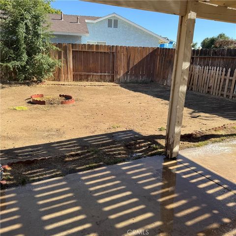 15087 Whitekirk, Victorville, CA 92394