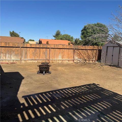 15087 Whitekirk, Victorville, CA 92394