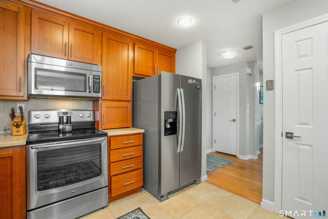 235 East River Drive 903, East Hartford, CT 06108