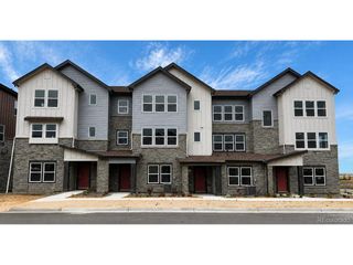 24111 E 54th Pl, Aurora, CO 80019