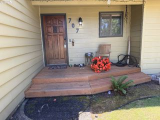 707 Nw 104TH St, Vancouver, WA 98685