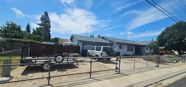 4715 Finney Rd, Salida, CA 95368