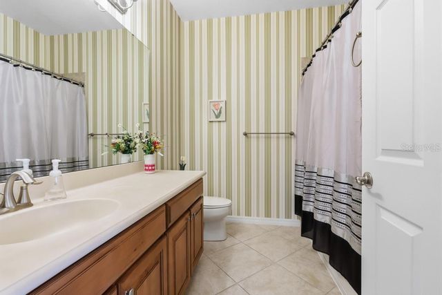 204 WELLINGTON WOODS AVENUE, Deland, FL 32724