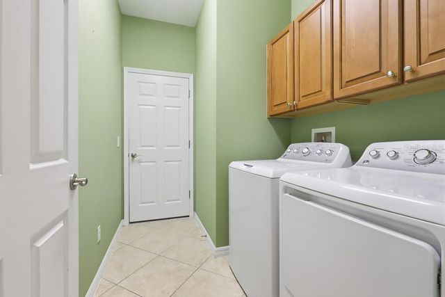 204 WELLINGTON WOODS AVENUE, Deland, FL 32724