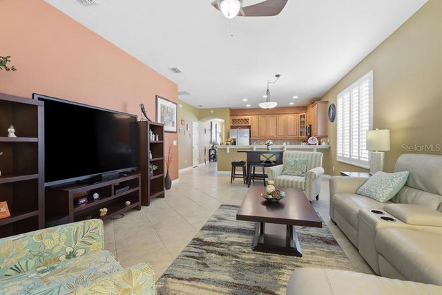 204 WELLINGTON WOODS AVENUE, Deland, FL 32724