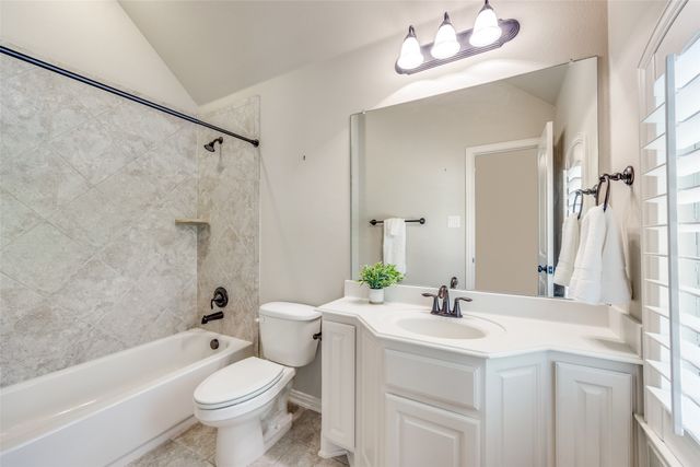 2608 Sir Wade Way, Lewisville, TX 75056