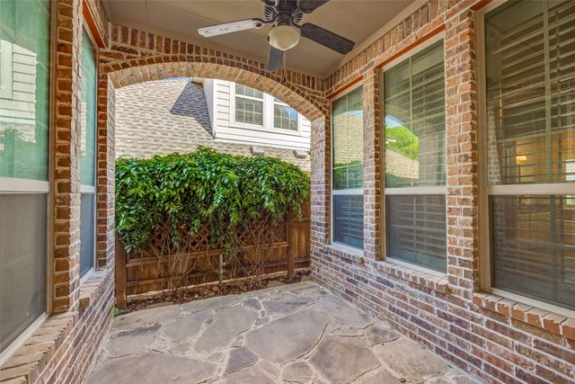 2608 Sir Wade Way, Lewisville, TX 75056