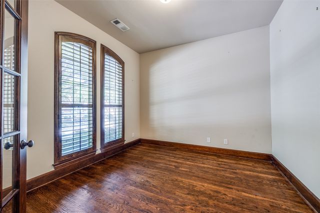 2608 Sir Wade Way, Lewisville, TX 75056