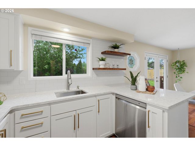 14320 Sw RED HAVEN Dr, Beaverton, OR 97008