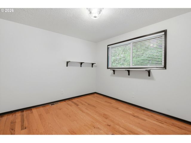 14320 Sw RED HAVEN Dr, Beaverton, OR 97008