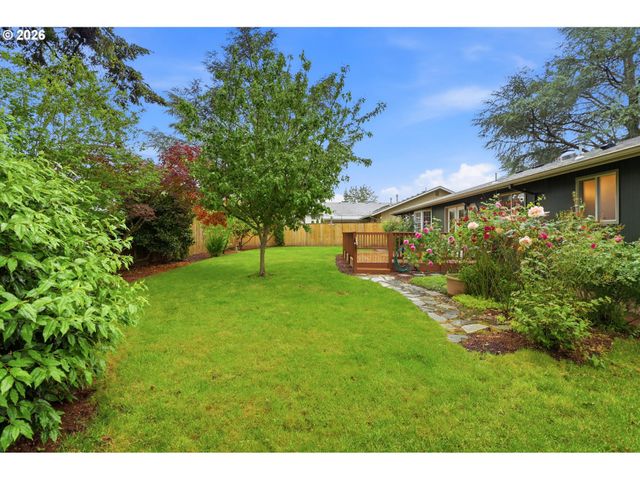 14320 Sw RED HAVEN Dr, Beaverton, OR 97008