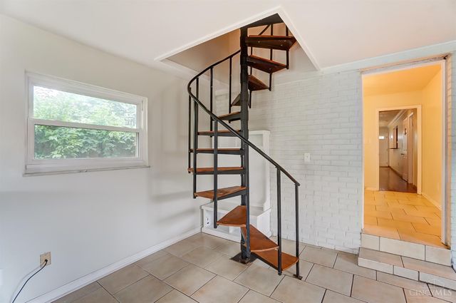 5809 Elder Street, Fairfax, OH 45227