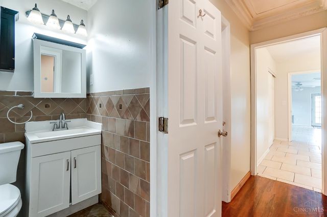 5809 Elder Street, Fairfax, OH 45227