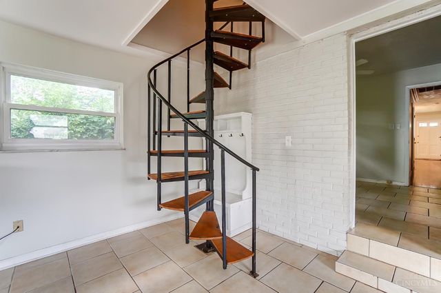 5809 Elder Street, Fairfax, OH 45227